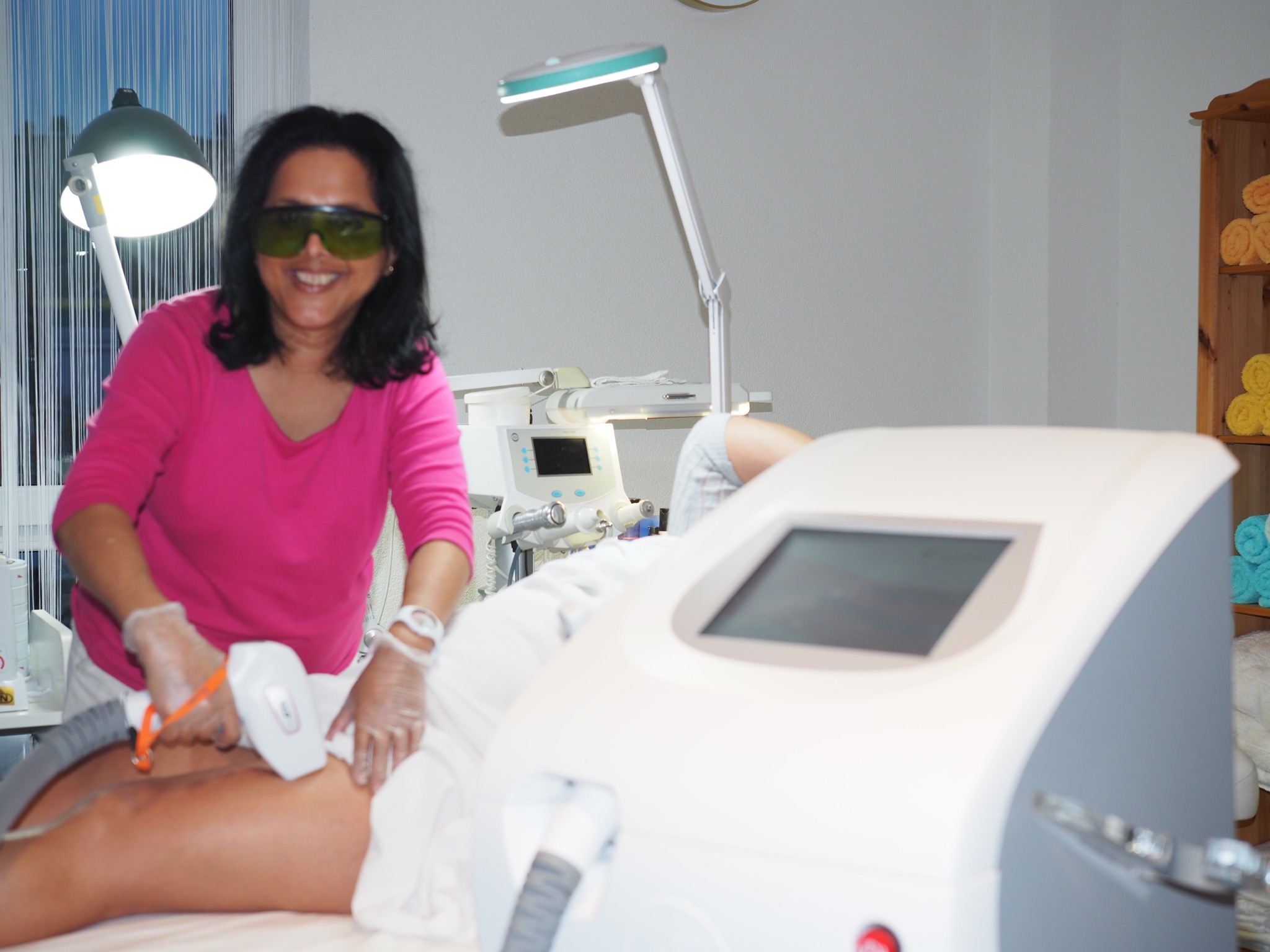 Spark-Diodenlaser,dauerhafte Haarentfernung,Müllheim,Neuenburg,Haar,,Amaderm,Haarentfernungsstudio Müllheim